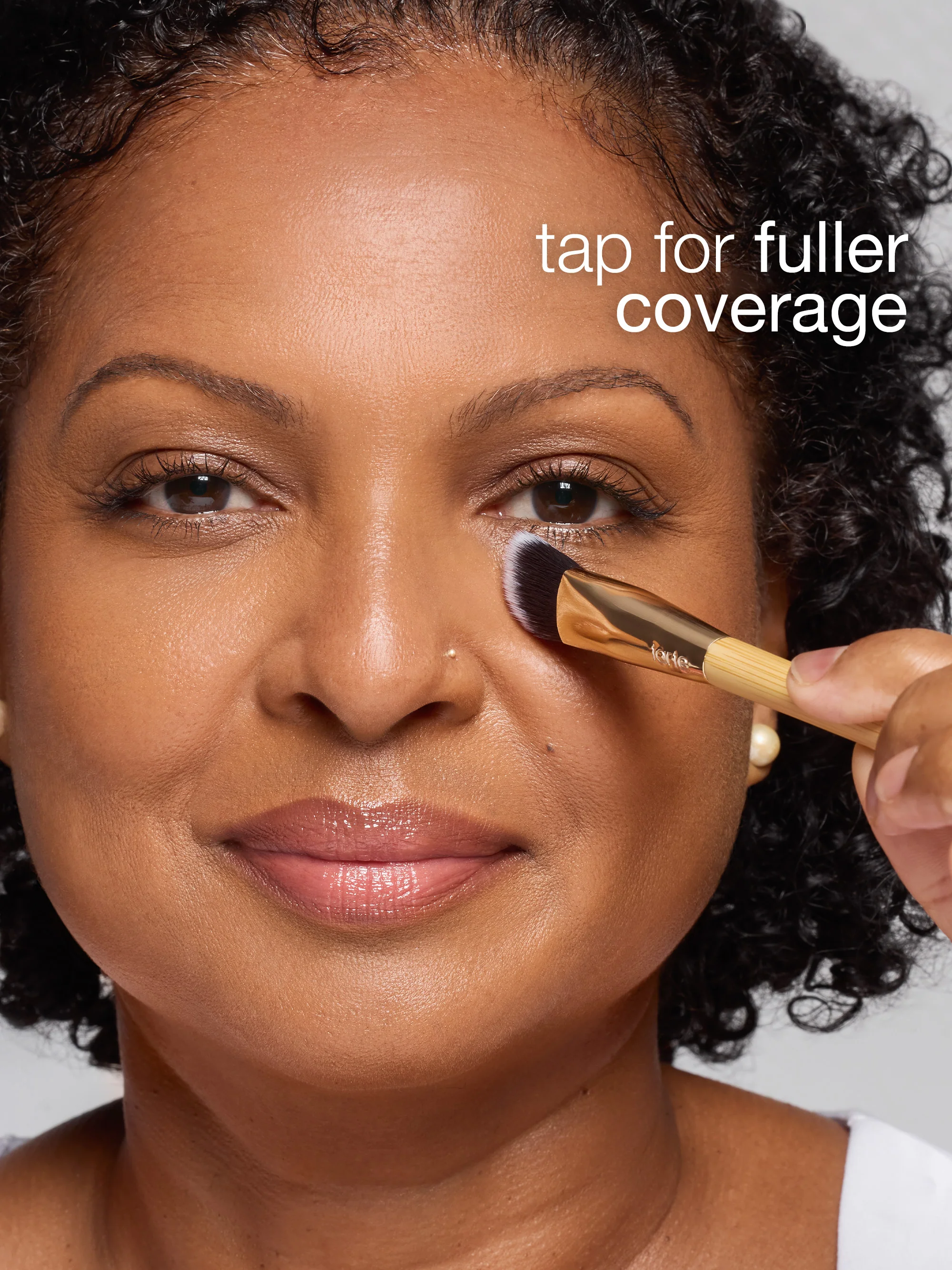 CC undereye & dark circle defense™ corrector brush duo - Image 4