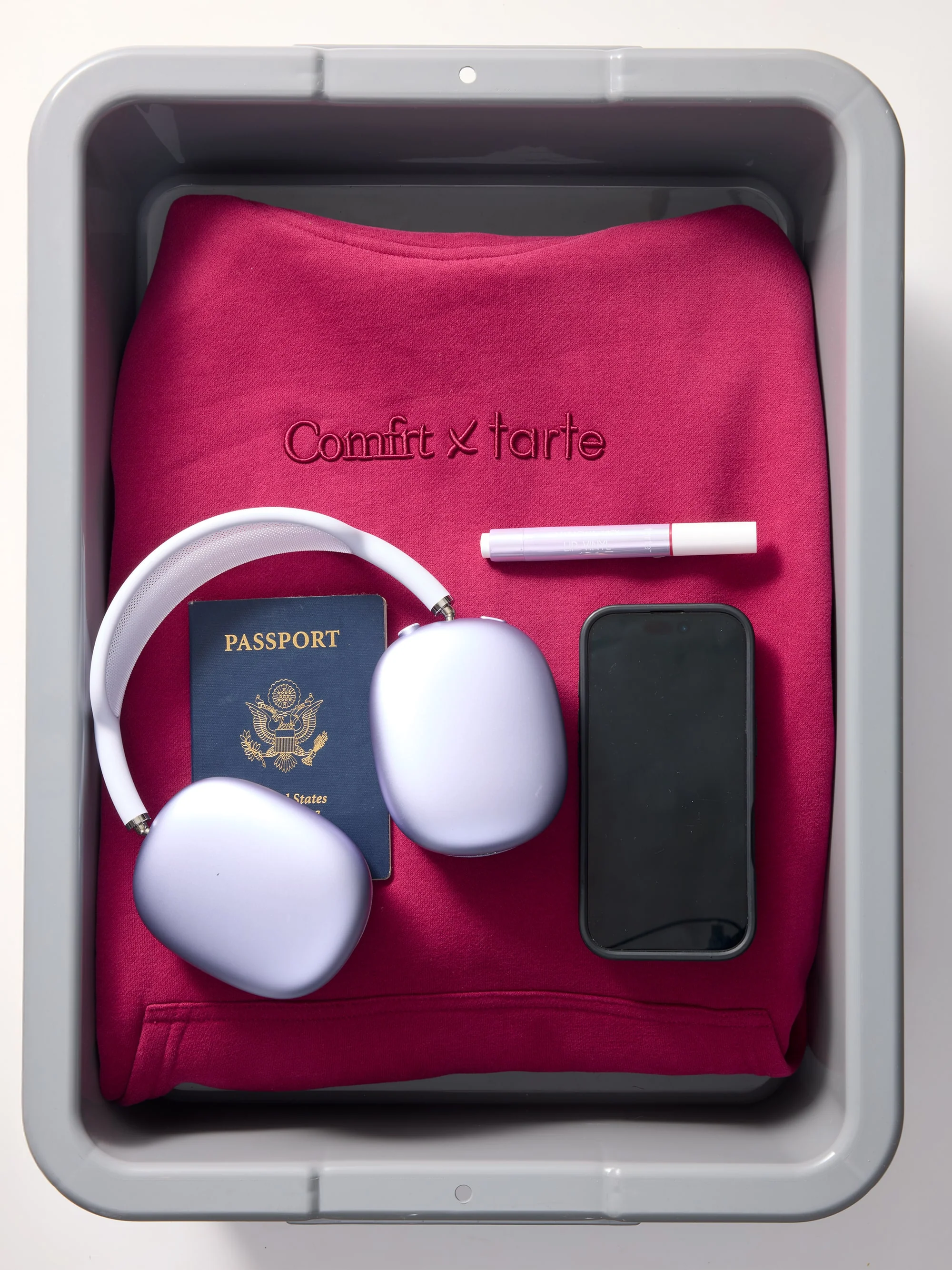 tarte x Comfrt airplane mode travel bundle - Image 10