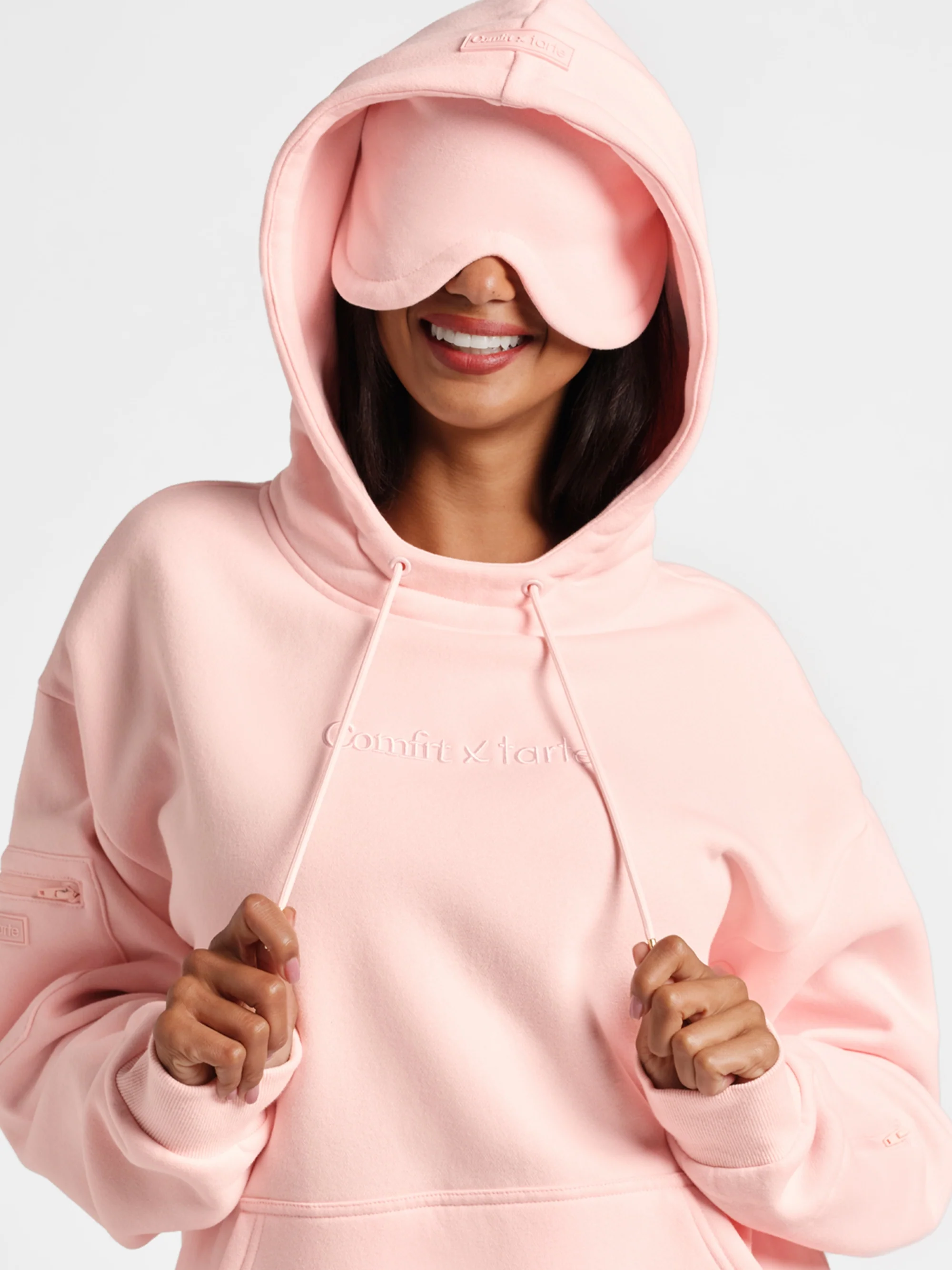 tarte x Comfrt airplane mode travel hoodie - Image 9