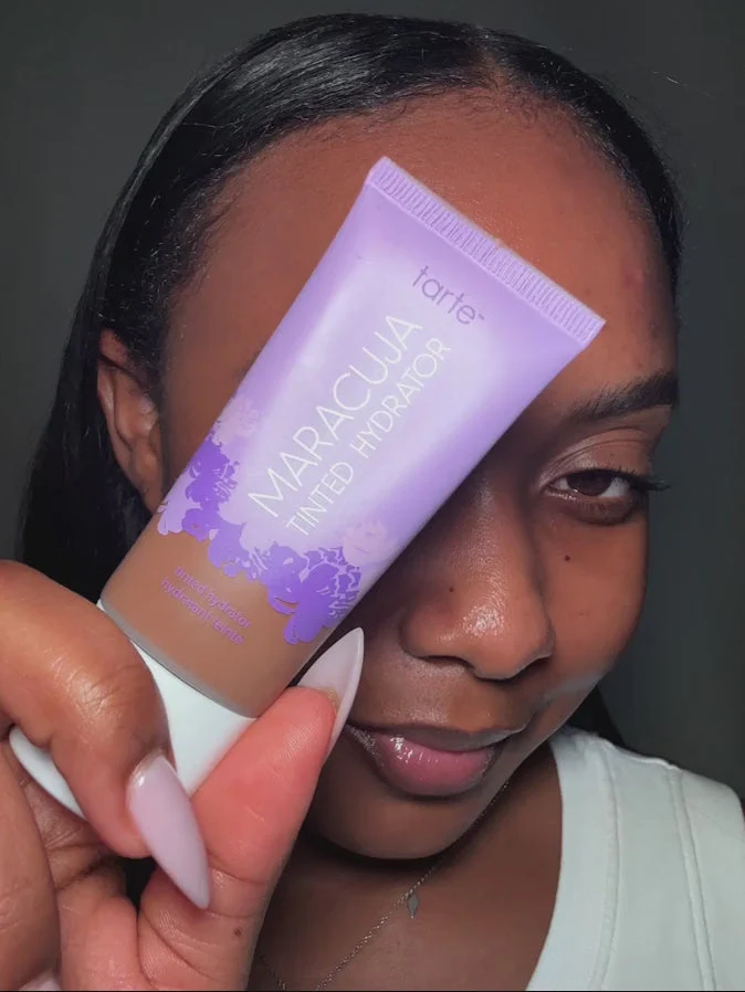 travel-size maracuja tinted moisturizer - Image 2